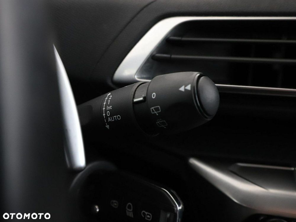 Peugeot 3008 BlueHDi 130 Stop & Start EAT8 Active Business-Paket - 36