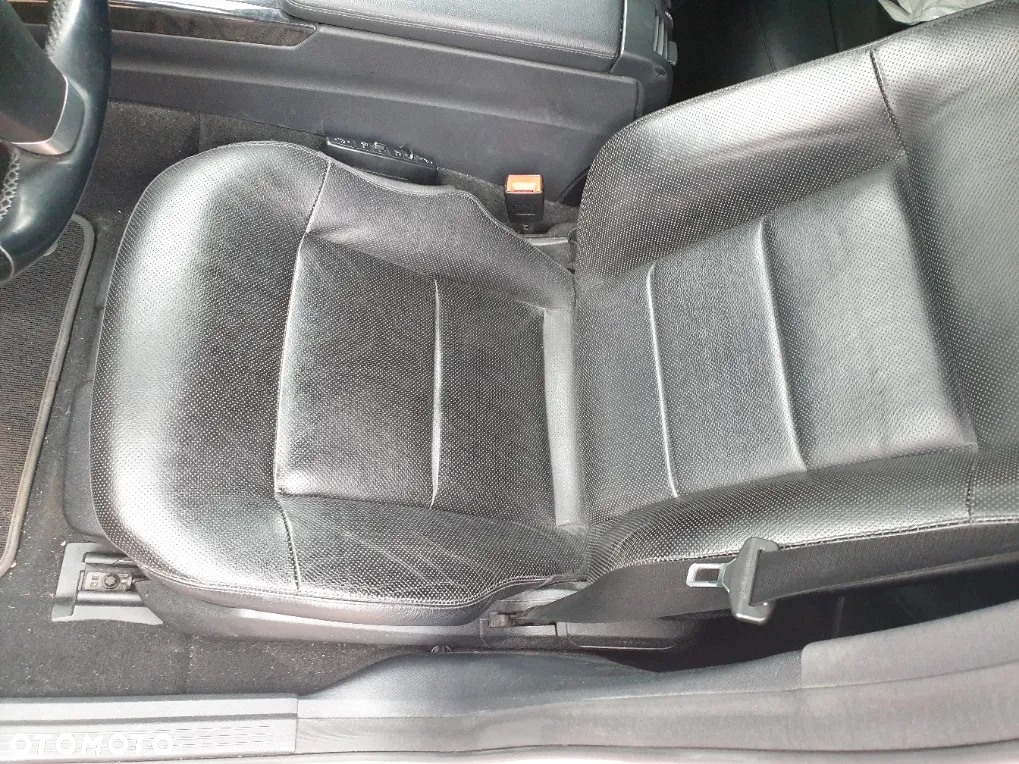 Mercedes-Benz Klasa E 350 T CDI DPF 4Matic BlueEFFICIENCY 7G-TRONIC Avantgarde - 17