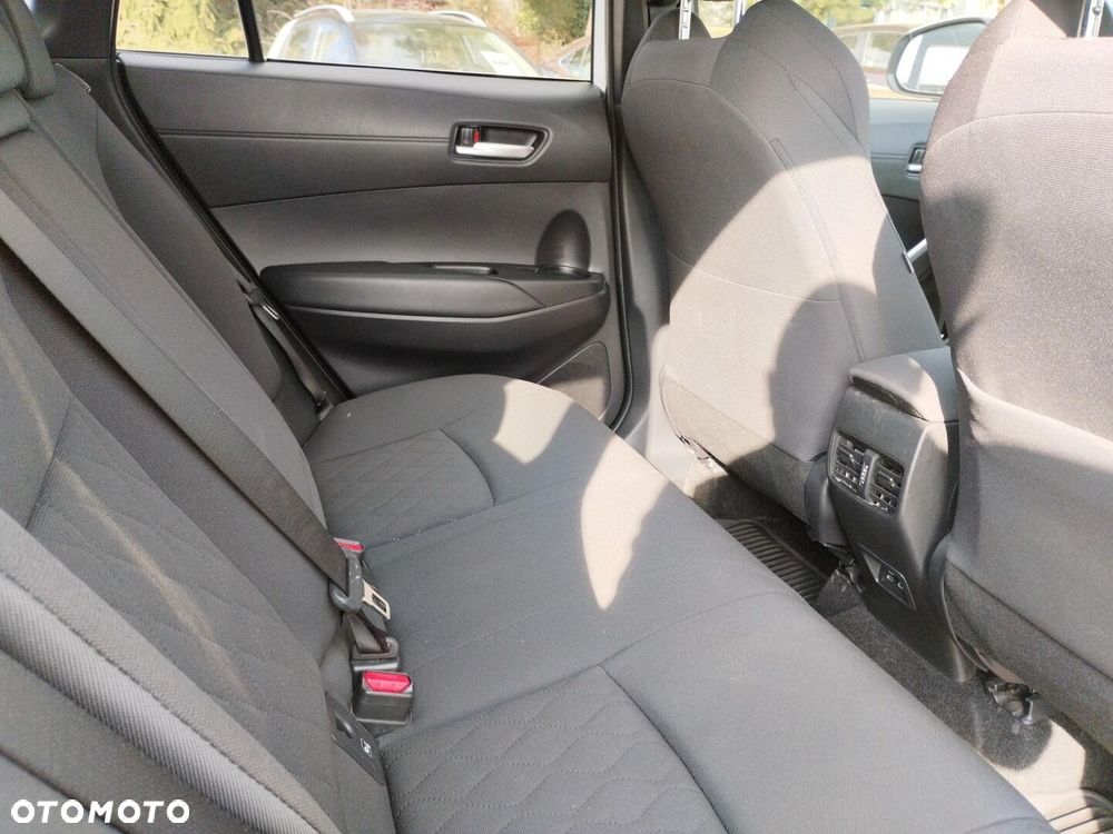 Toyota Corolla Cross - 10