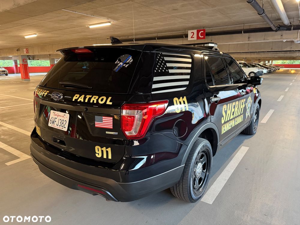 Ford Explorer - 30