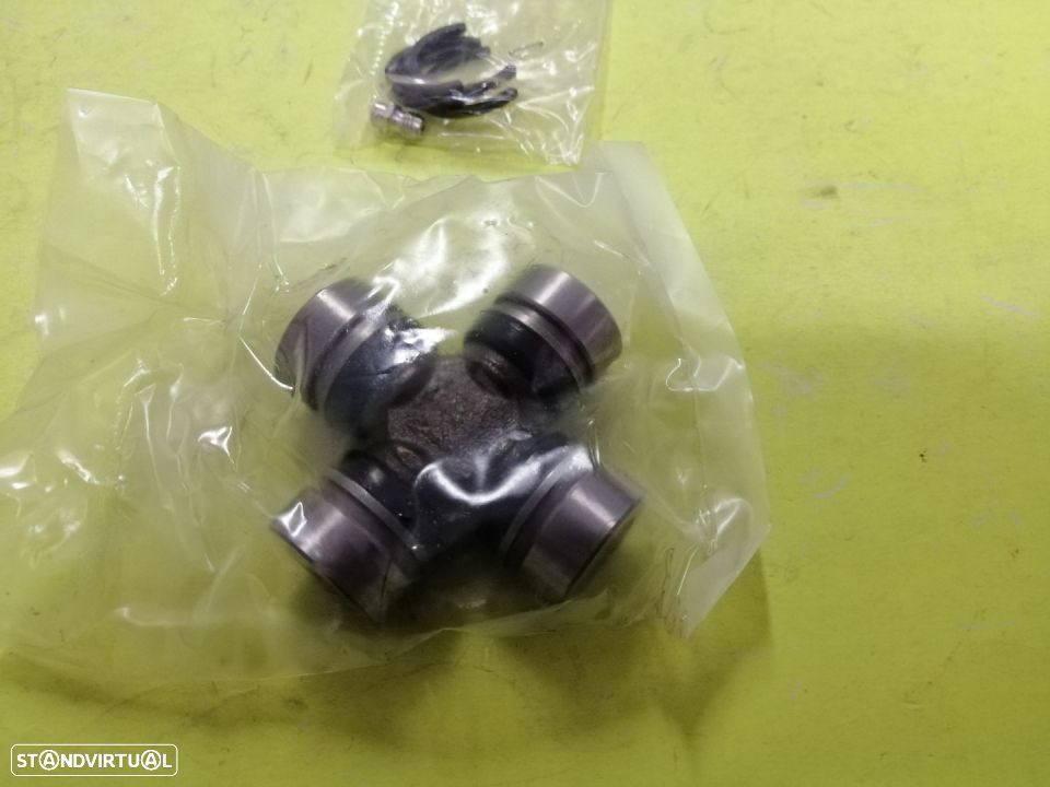 Cruzetas da transmissão Datsun 720 Nissan D21 NOVAS - 1
