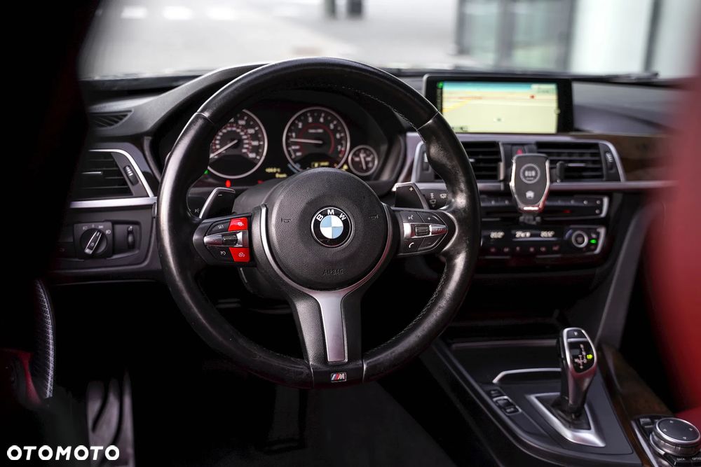 BMW Seria 3 340i xDrive M Sport - 23