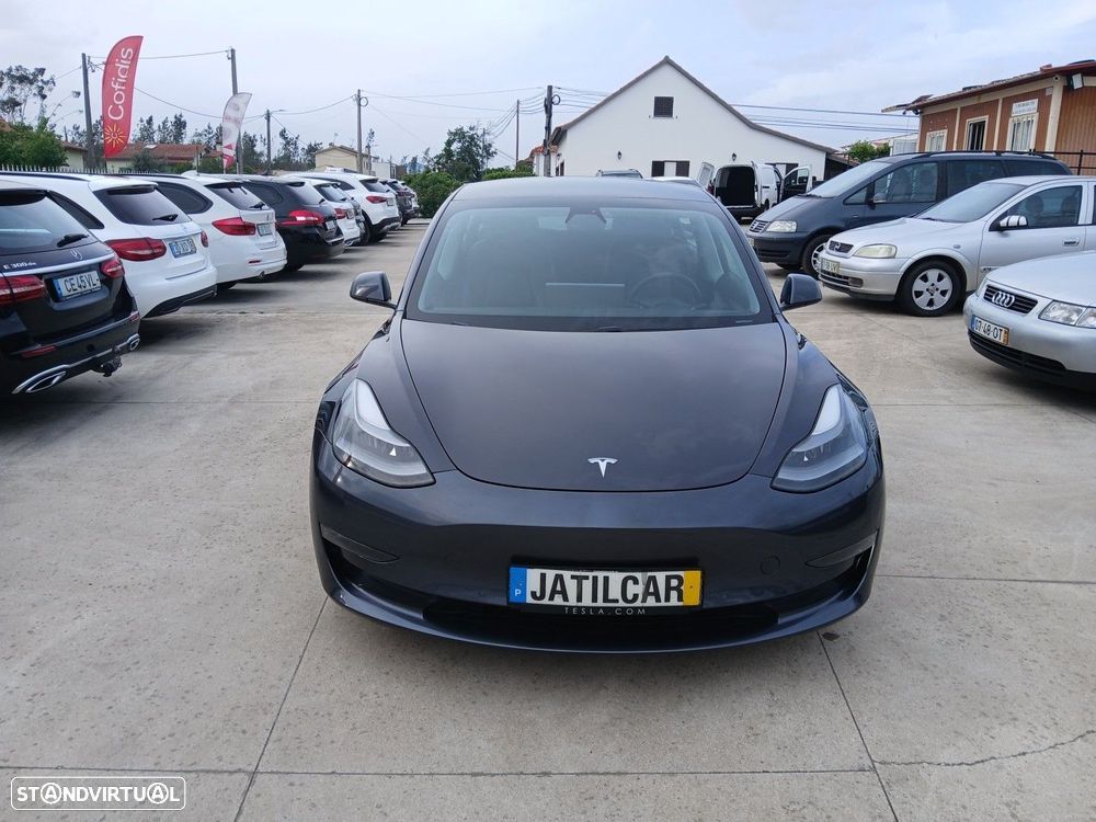Tesla Model 3 - 1