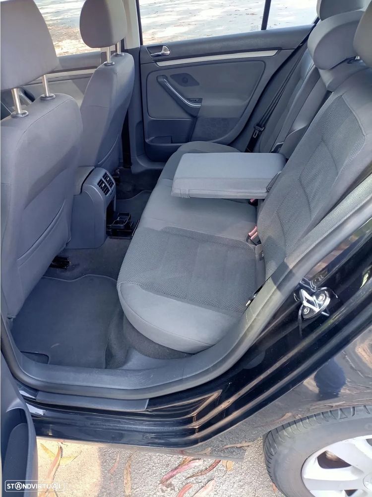 VW Golf - 5