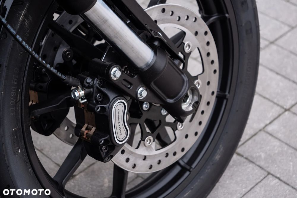 Harley-Davidson Softail Low Rider - 29