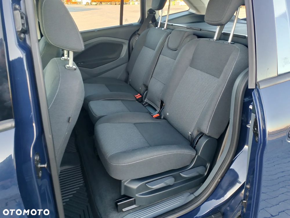 Ford Grand C-MAX - 4