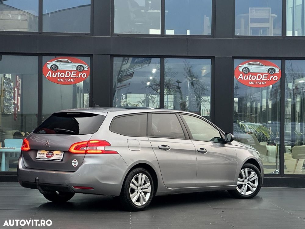 Peugeot 308 - 5