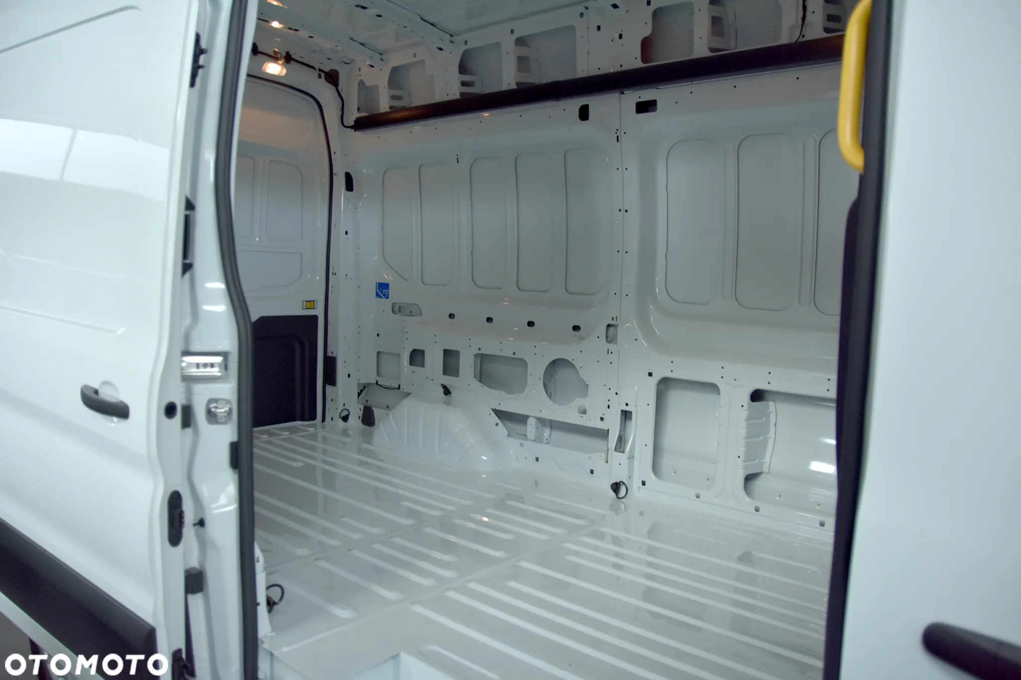 Ford Transit L3H3 130KM - 8