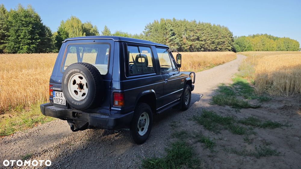 Mitsubishi Pajero - 4