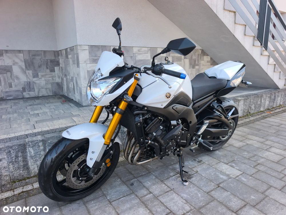 Yamaha FZ8 - 4