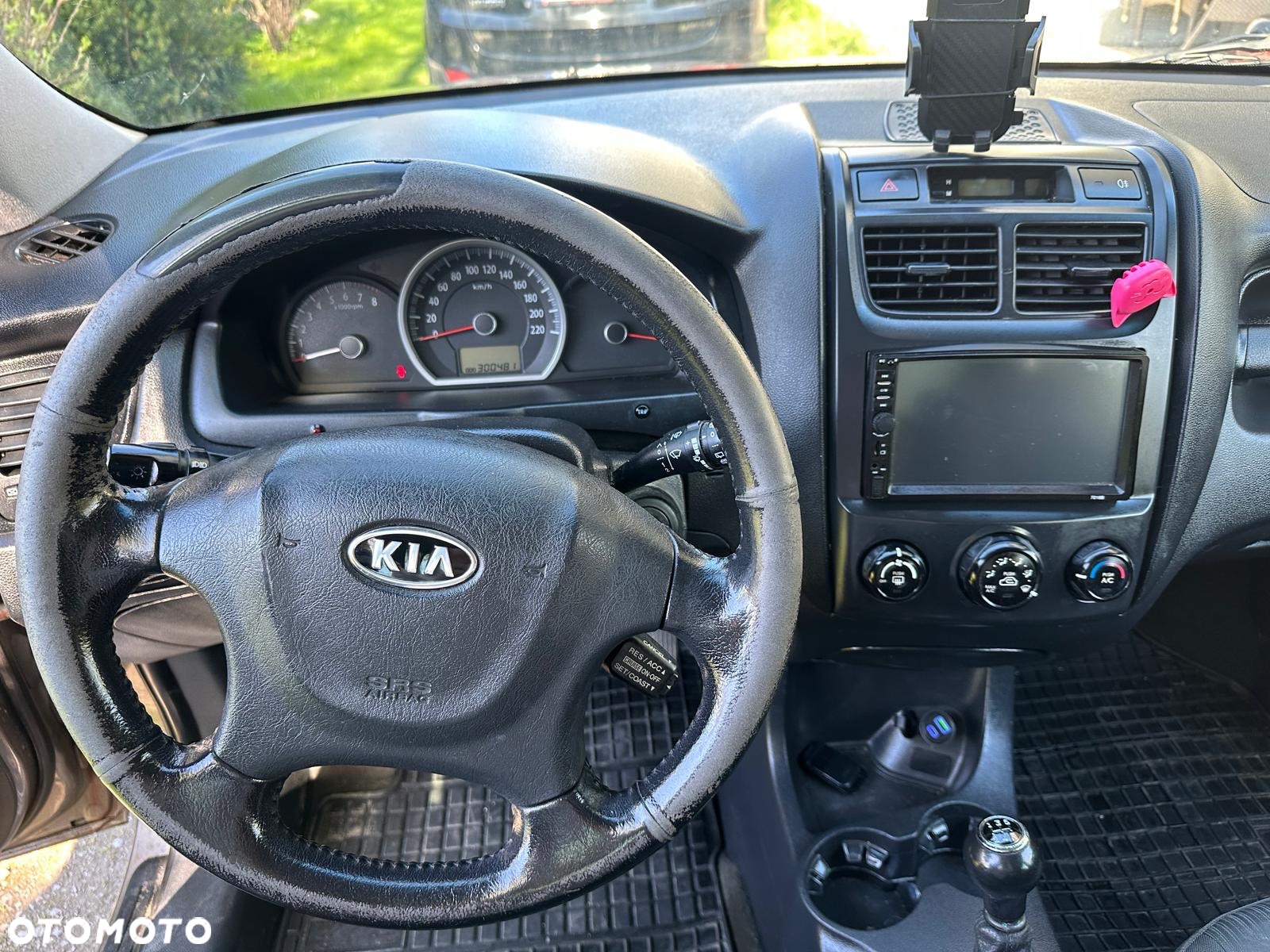 Kia Sportage - 13