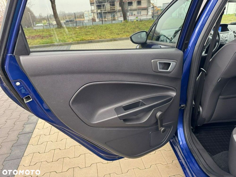 Ford Fiesta 1.25 Silver X - 28