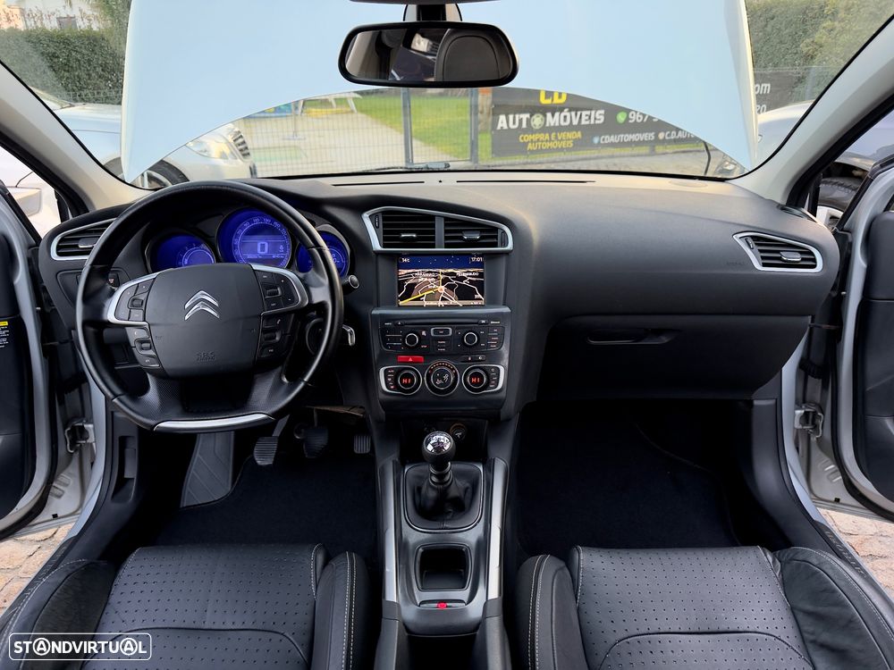 Citroën C4 HDi 110 Exclusive - 6