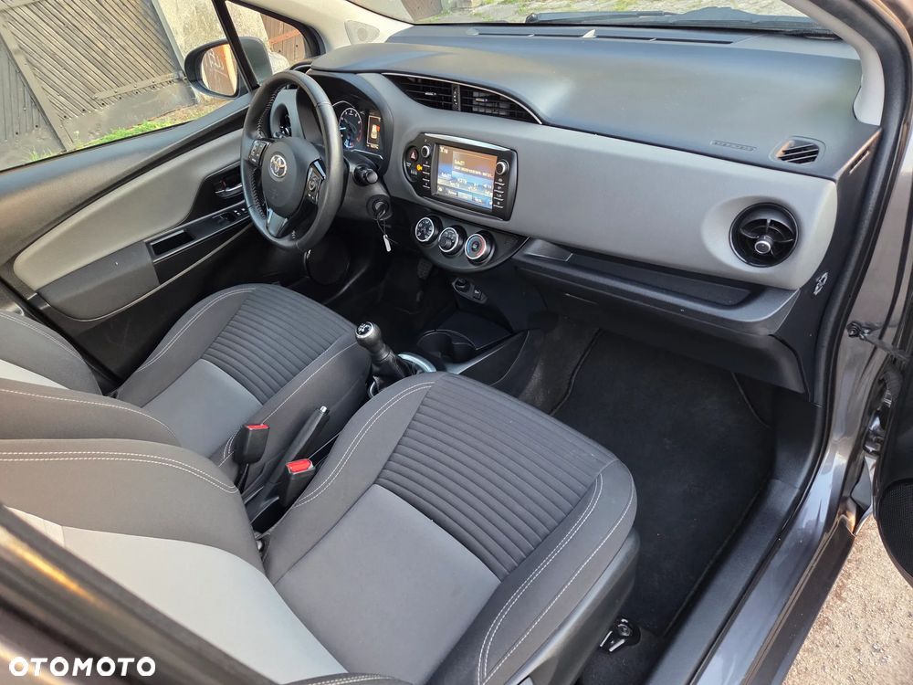 Toyota Yaris 1.0 Premium - 7