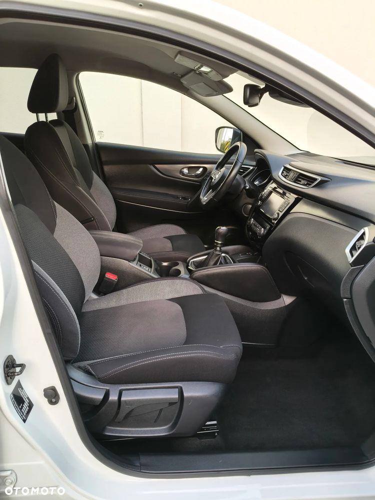 Nissan Qashqai 1.2 DIG-T N-Connecta EU6 - 7