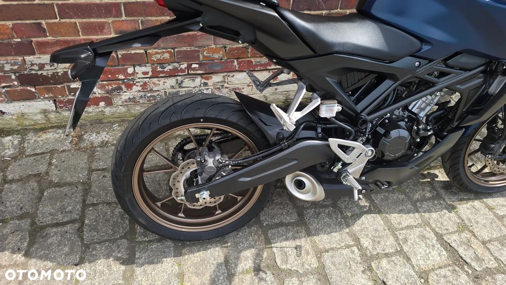 Honda CB - 21