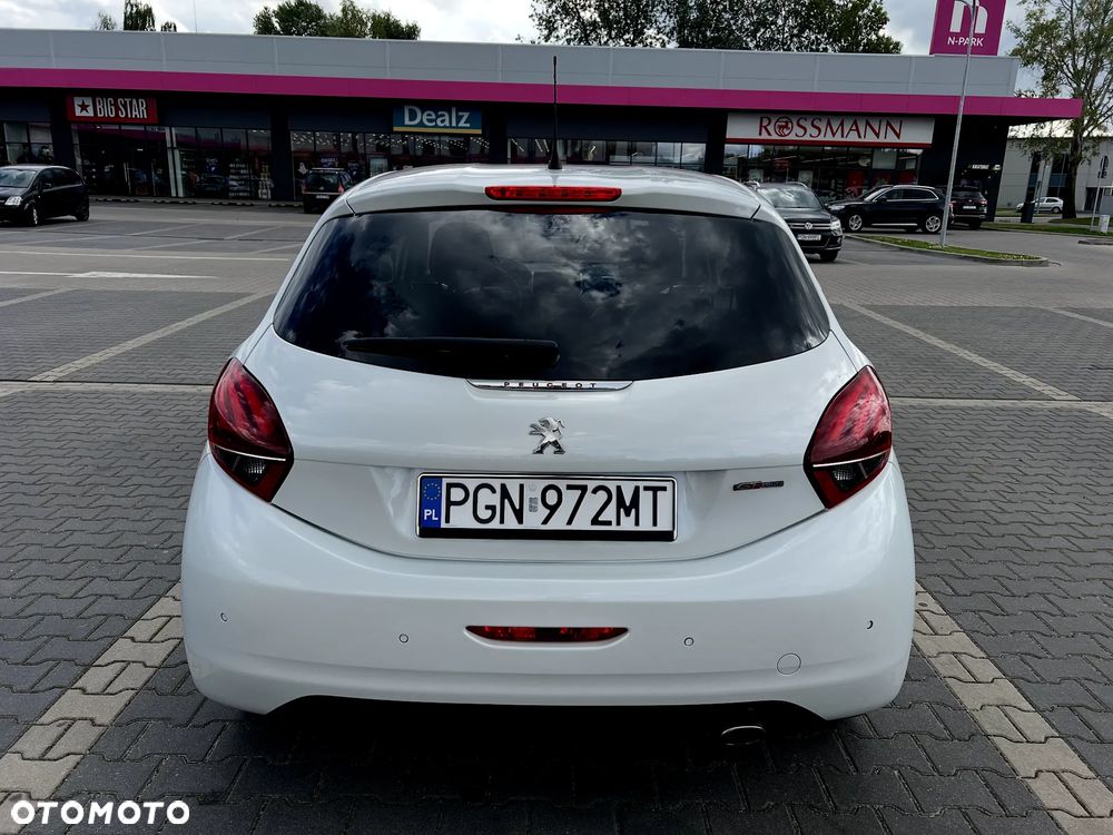 Peugeot 208 1.2 PureTech Allure S&S - 4
