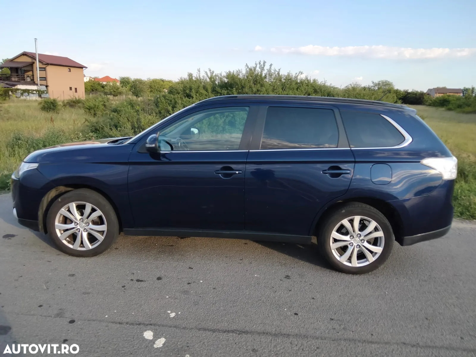 Mitsubishi Outlander 2.2 DI-D AWD A/T Instyle S62 - 6