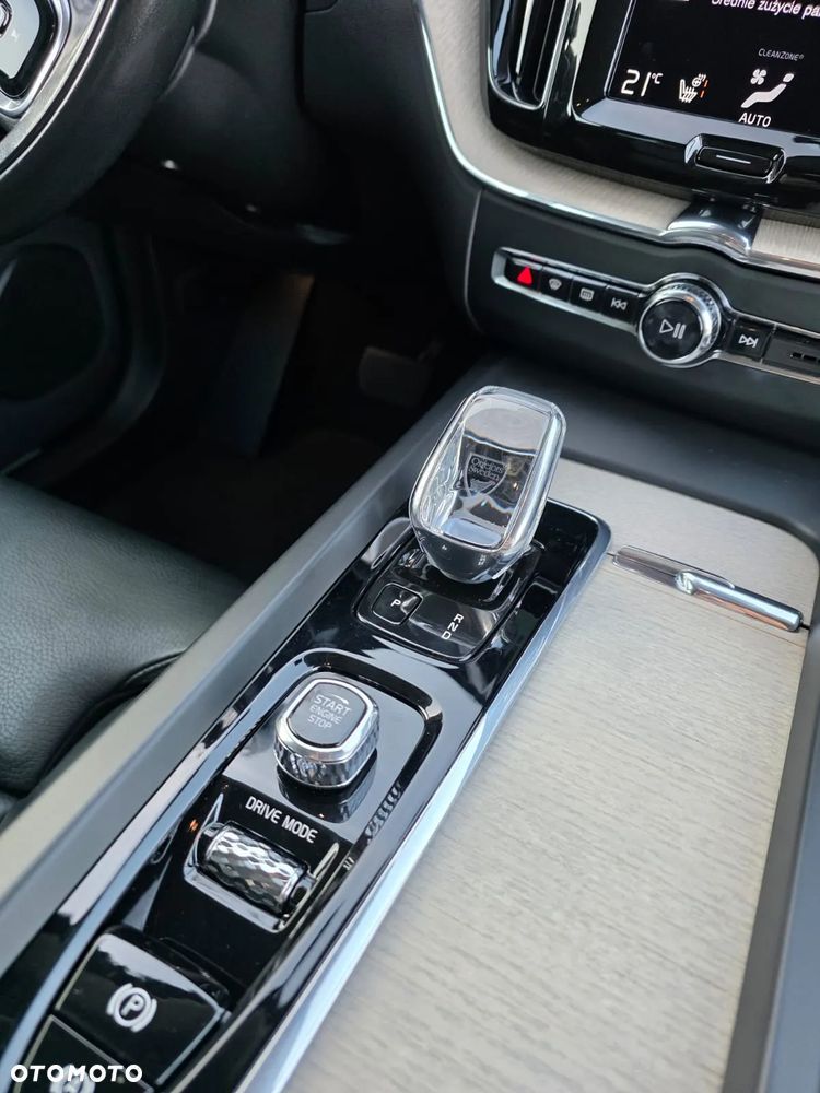 Volvo XC 60 T4 Inscription - 17