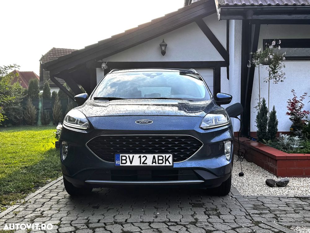 Ford Kuga - 2