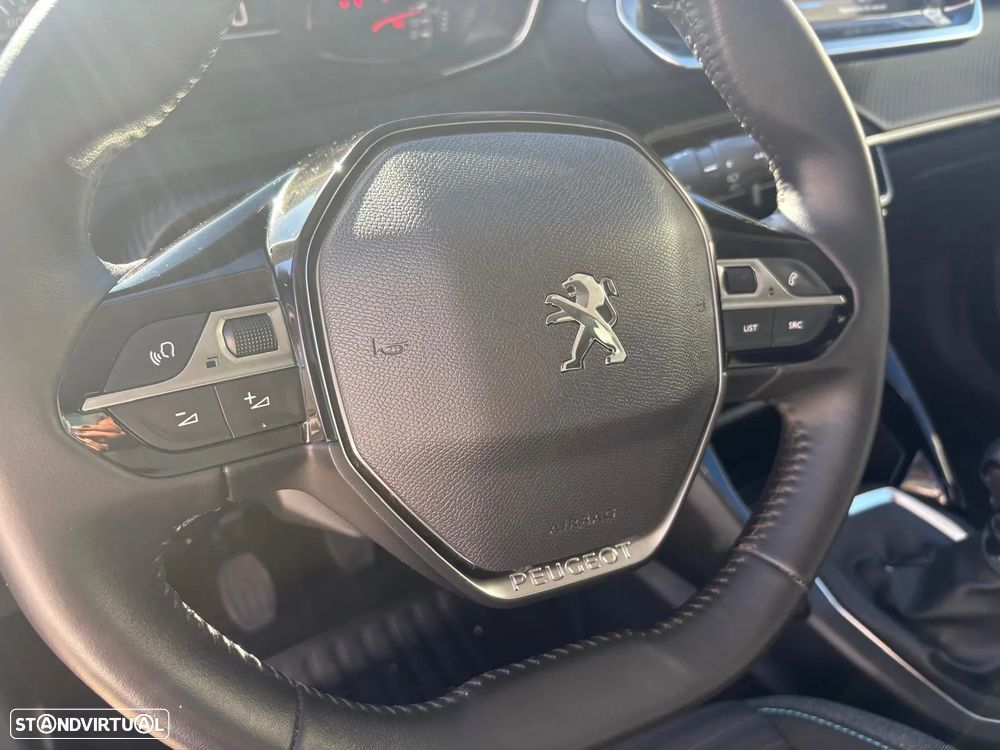 Peugeot 2008 1.2 PureTech Style - 14