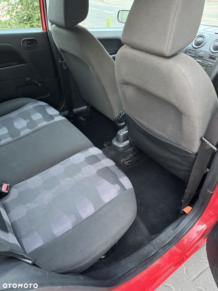 Ford Fusion 1.4 TDCI Ambiente - 29