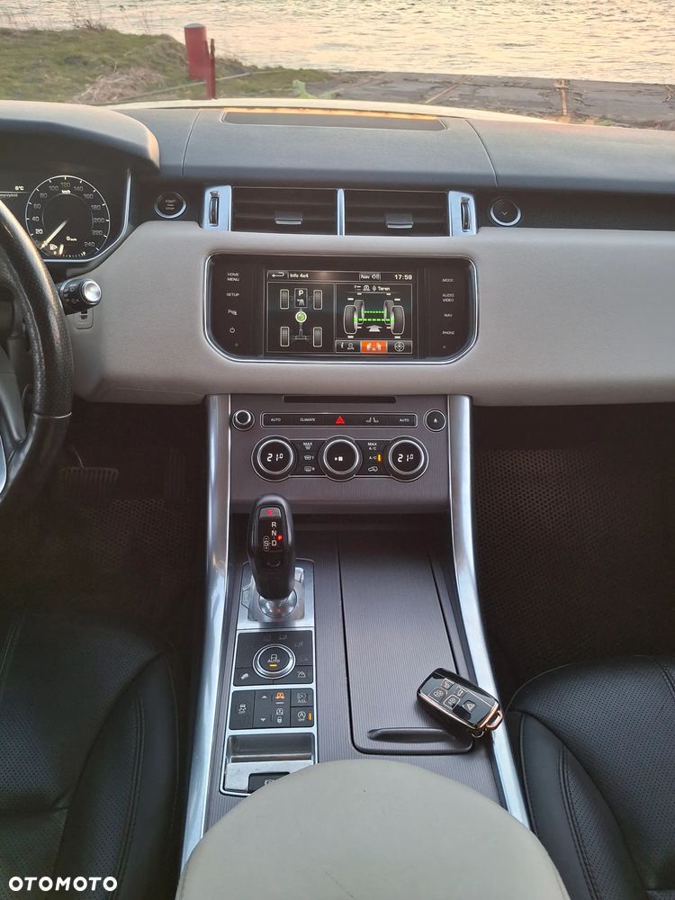 Land Rover Range Rover Sport S 3.0 SD V6 HSE - 13