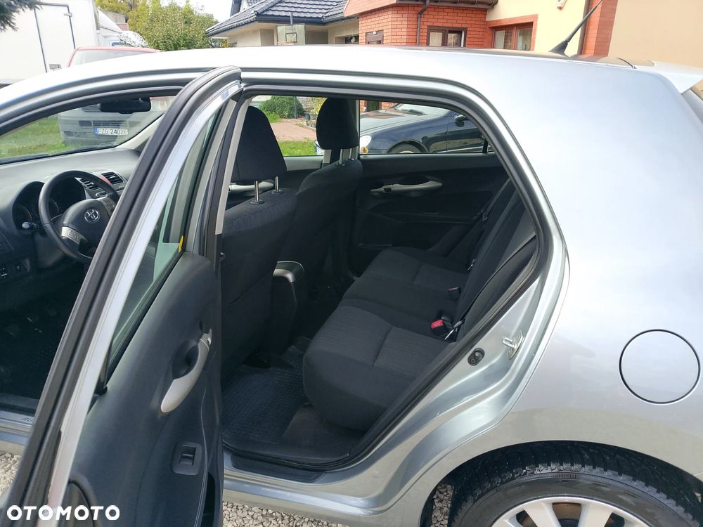 Toyota Auris 1.6 VVT-i Prestige - 18