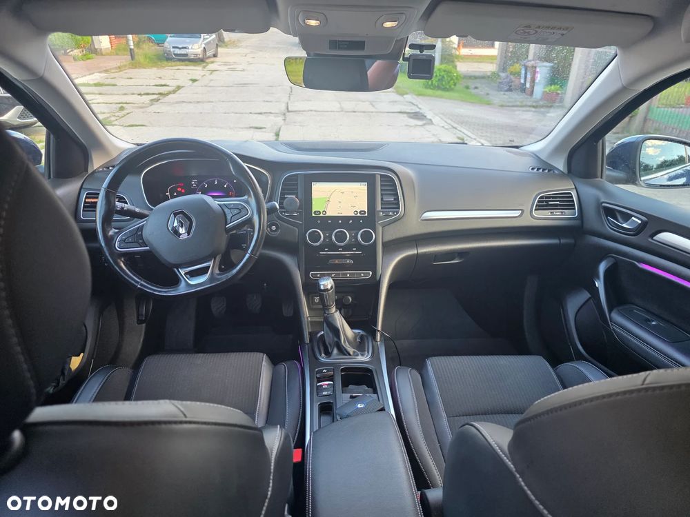 Renault Megane 1.5 Blue dCi Intens - 9