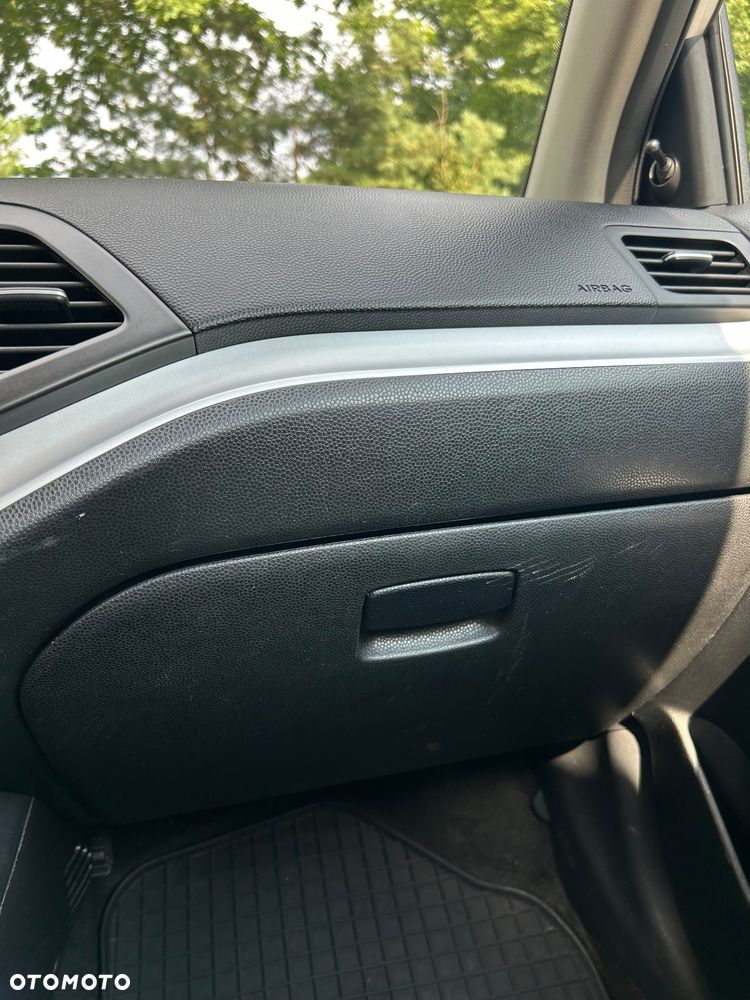 Kia Picanto 1.0 M - 12