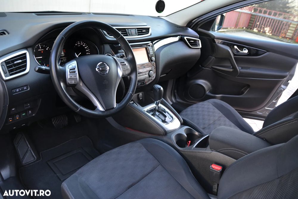 Nissan Qashqai 1.6 DCI Start/Stop X-TRONIC Tekna - 8