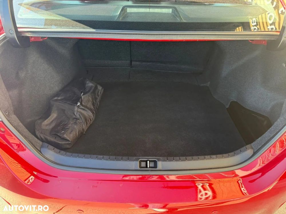 Toyota Corolla - 22