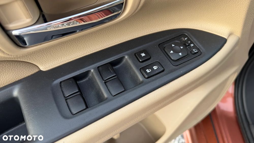 Mitsubishi Outlander 2.2 DI-D 4WD Instyle - 21