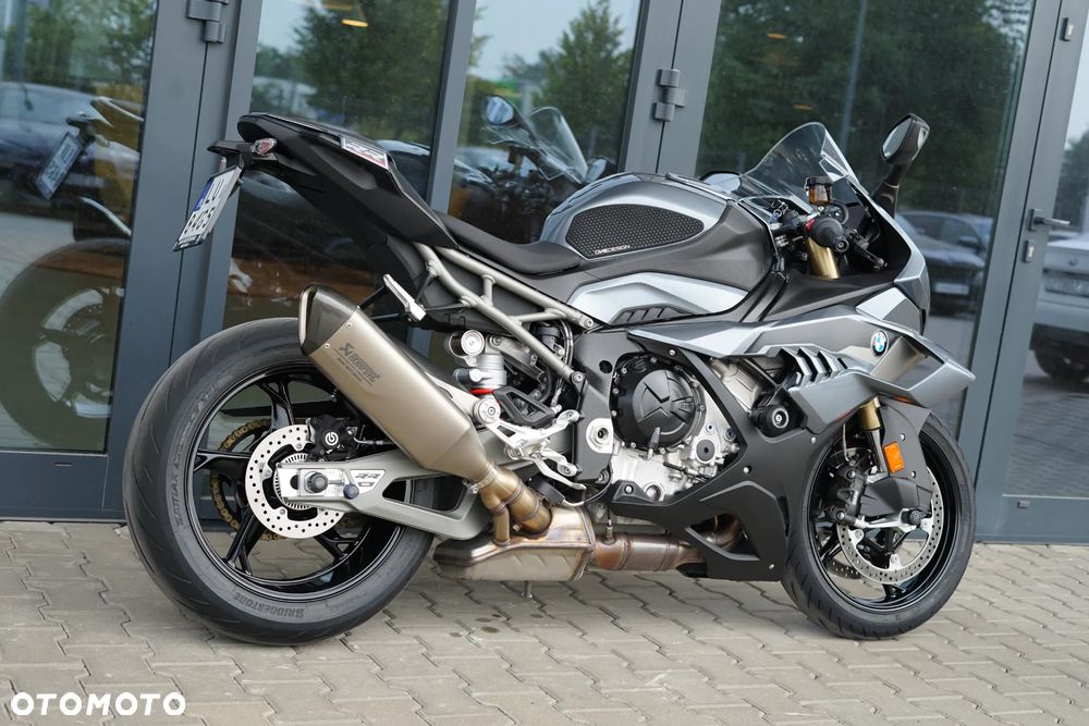 BMW S - 5