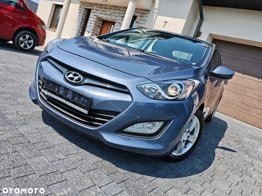 Hyundai i30 1.4 Trend - 9