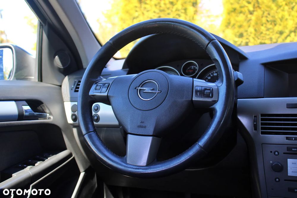 Opel Astra 1.6 - 24