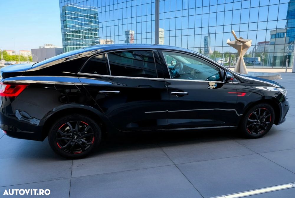 Renault Megane TCE 140 Techno - 2