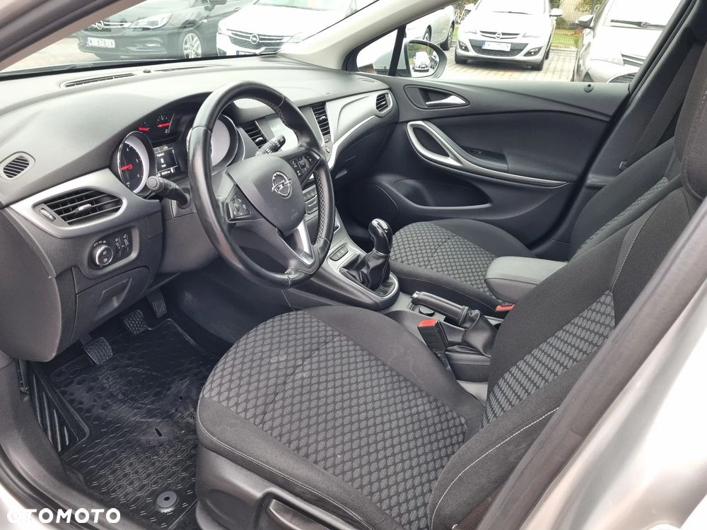 Opel Astra - 12