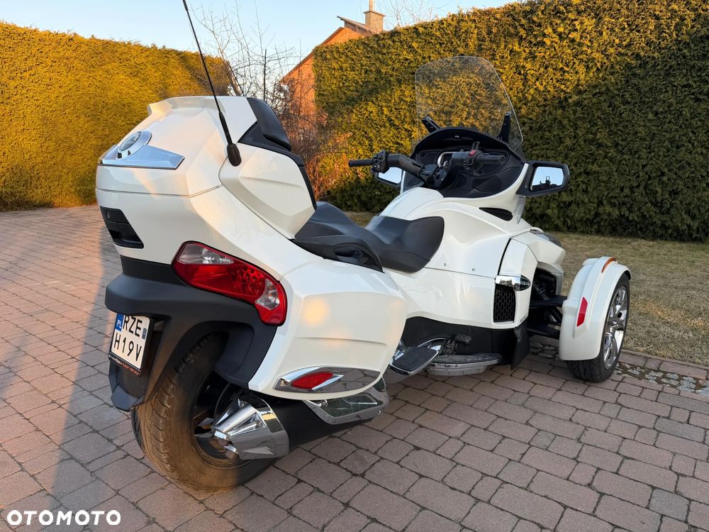 Can-Am Spyder - 5
