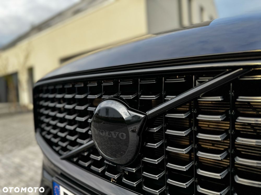 Volvo XC 60 B4 B Plus Dark - 8