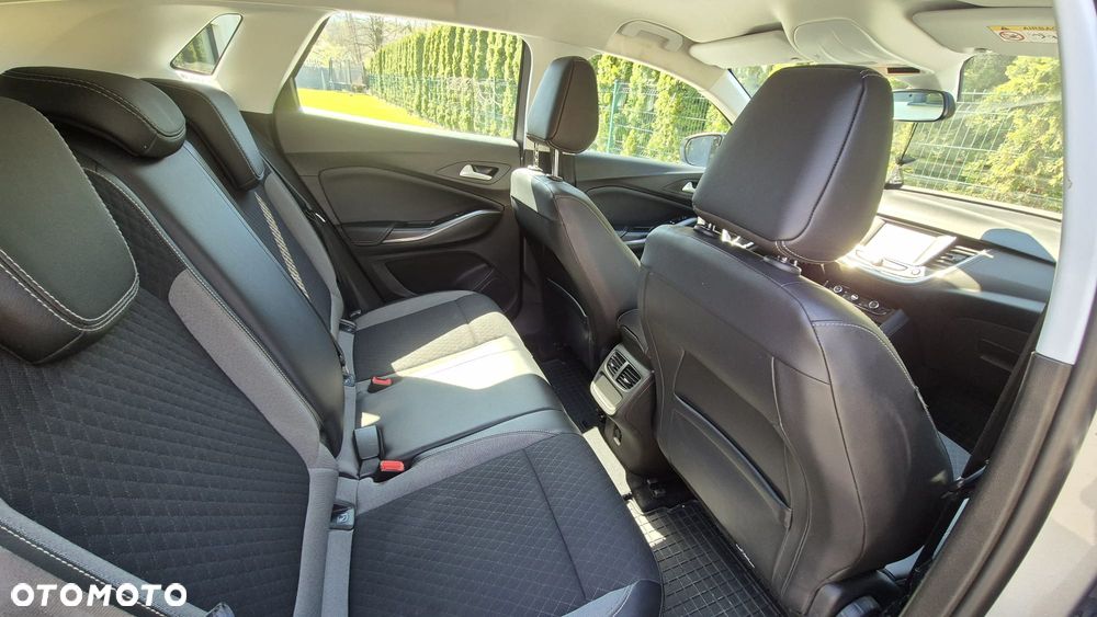 Opel Grandland X 1.6 T Elegance S&S - 15