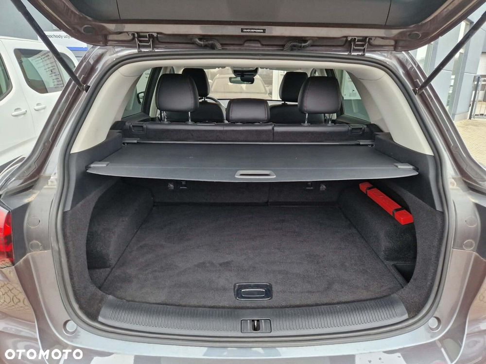 MG HS 1.5 T-GDI Excite DCT - 12