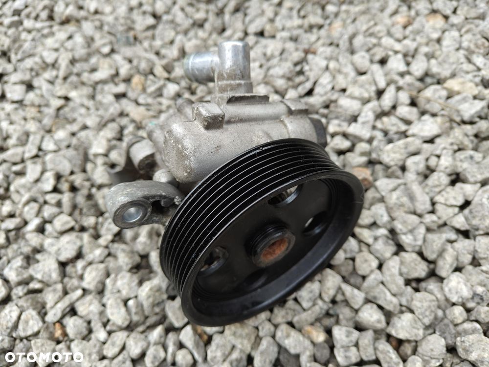 MERCEDES W203 W209 W211 W219 3.0 V6 CDI POMPA WSPOMAGANIA A0054660201 Meyle - 1