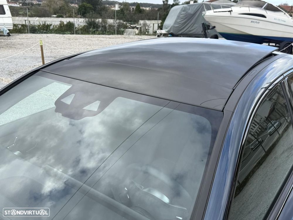 Mercedes-Benz A 250 Limousine e AMG Line - 18