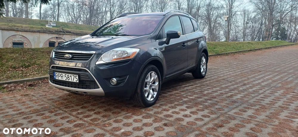 Ford Kuga 2.0 TDCi 4x4 Titanium - 8