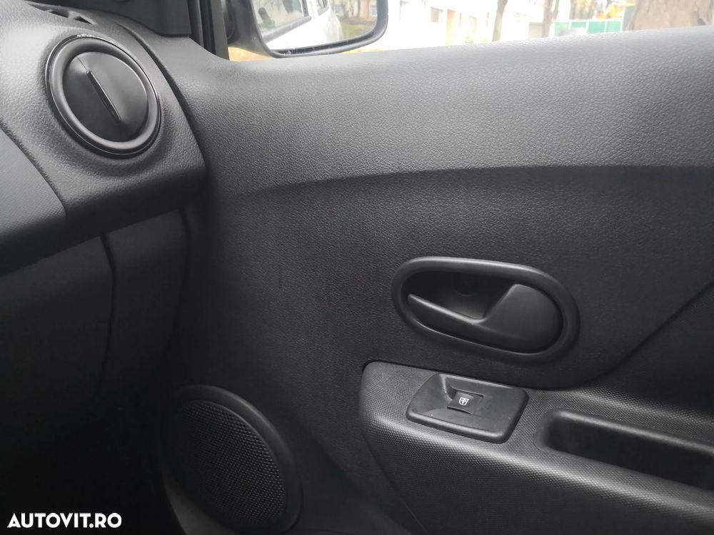 Dacia Logan 1.0 SCe Ambiance - 3