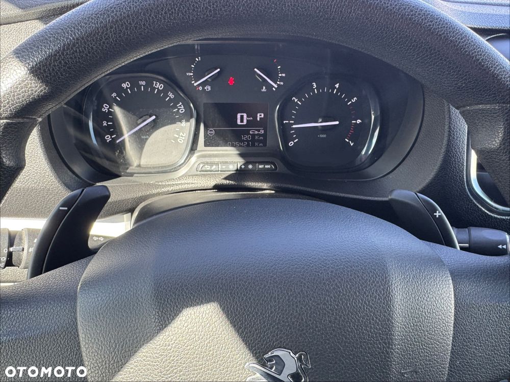 Peugeot Expert Kombi Standard 2,8t EAT8 - 26