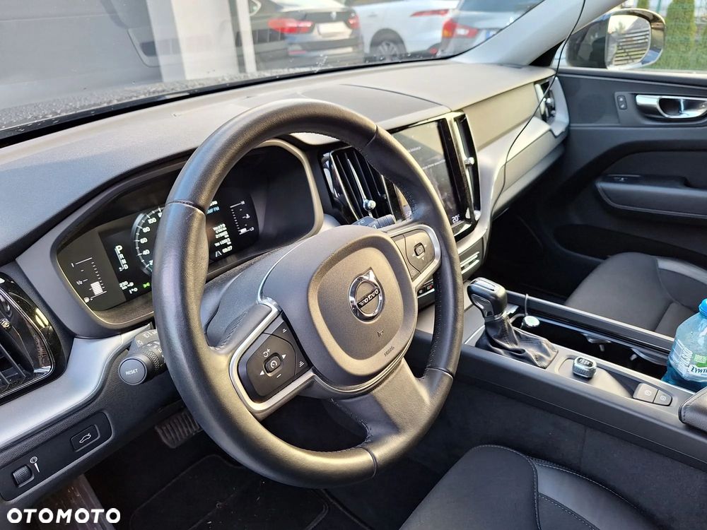 Volvo XC 60 D4 AWD Geartronic Momentum - 18
