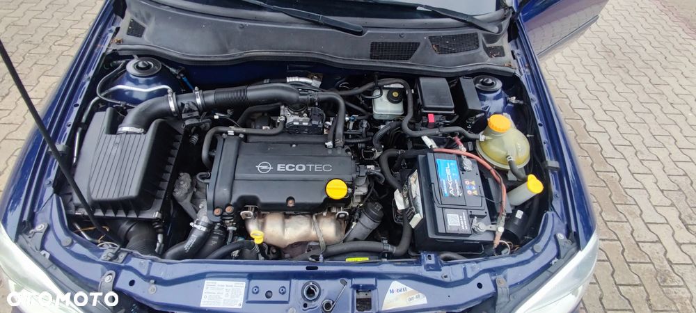 Opel Astra 1.4 Essentia - 26
