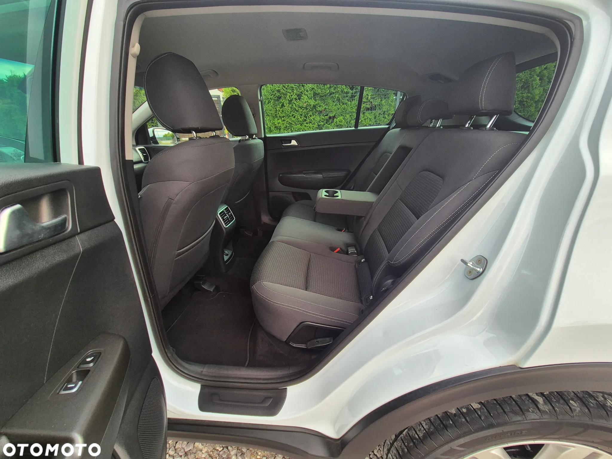 Kia Sportage 1.6 GDI 2WD Black Edition - 35